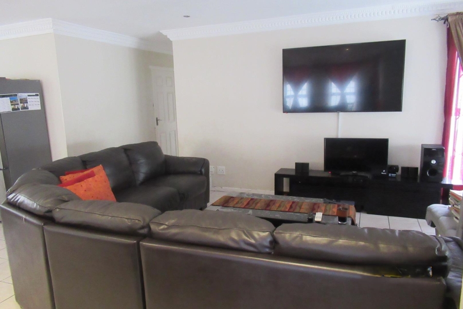 3 Bedroom Property for Sale in Parklands Western Cape